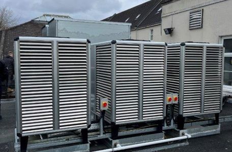 Master Therm Enhances Comfort and Sustainability at Hodson Bay Hotel with Advanced Heat Pump Installation 