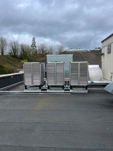 Master Therm Enhances Comfort and Sustainability at Hodson Bay Hotel with Advanced Heat Pump Installation 